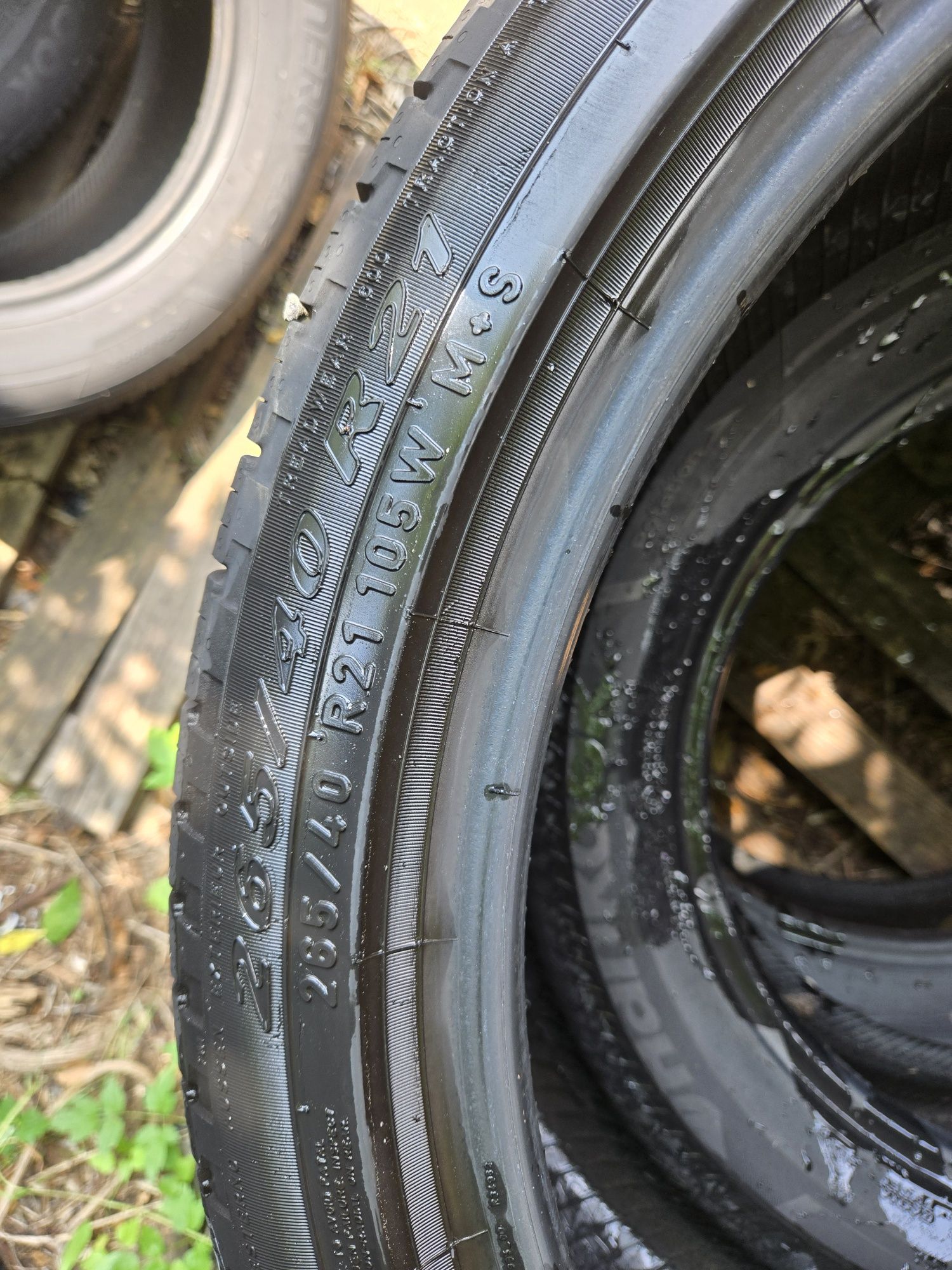 2бр. 265 40 21 Pirelli всесезонни.