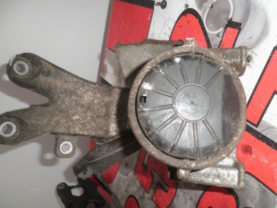 Tampon Stanga Motor Audi A4 B8 , A5 2.0 TDI 8K0199381