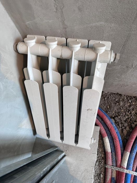 Продам батареи и конвектор