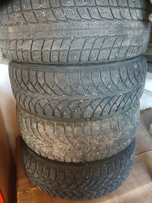 Шины зимние на R15