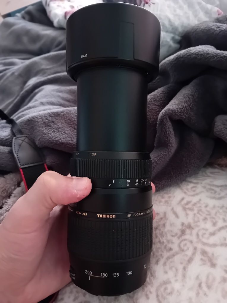 Tamron 70-300mm  Macro