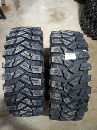 Vând 2 anvelope off road 255/70/R15