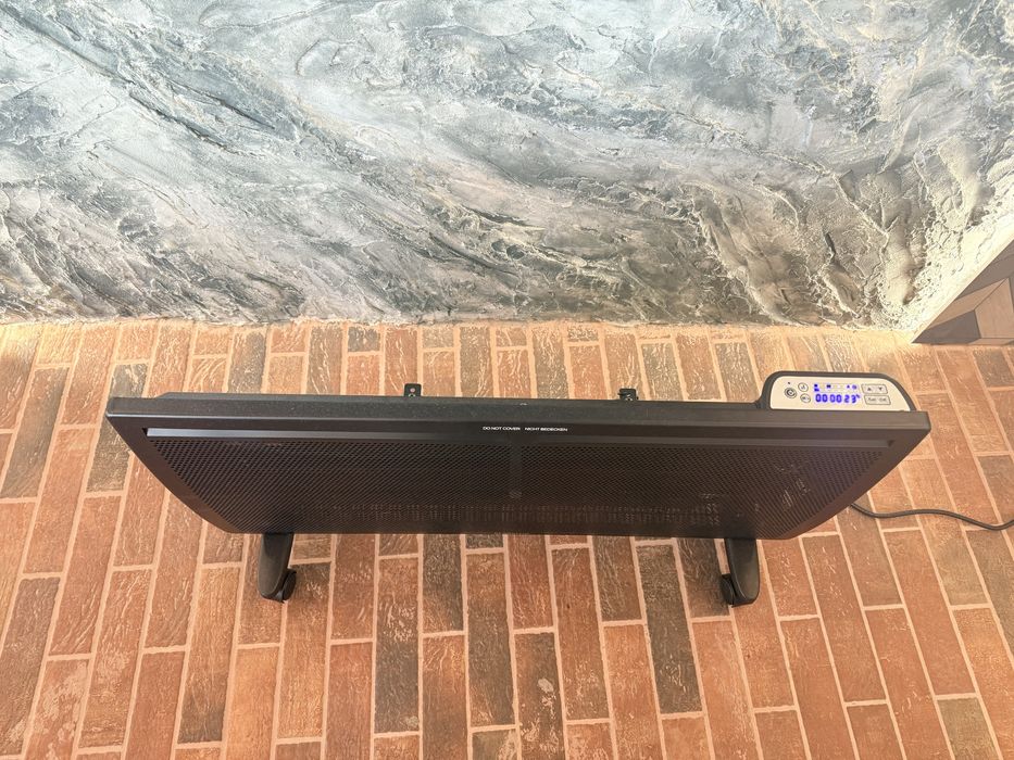 Конвектор черен HotSpot Wave