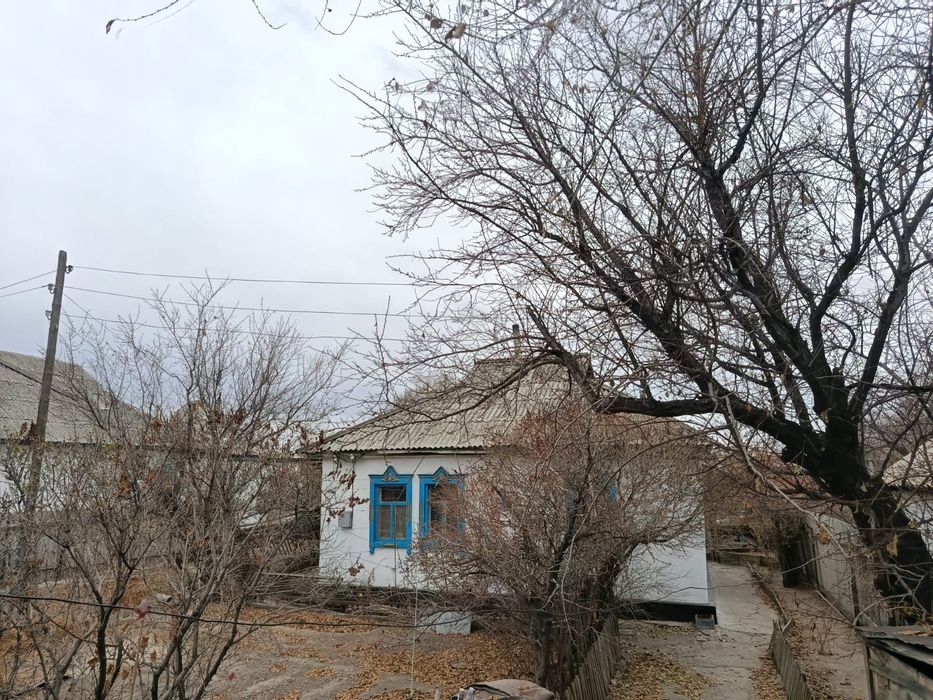 Продается дом, со всеми постройками, возможен торг