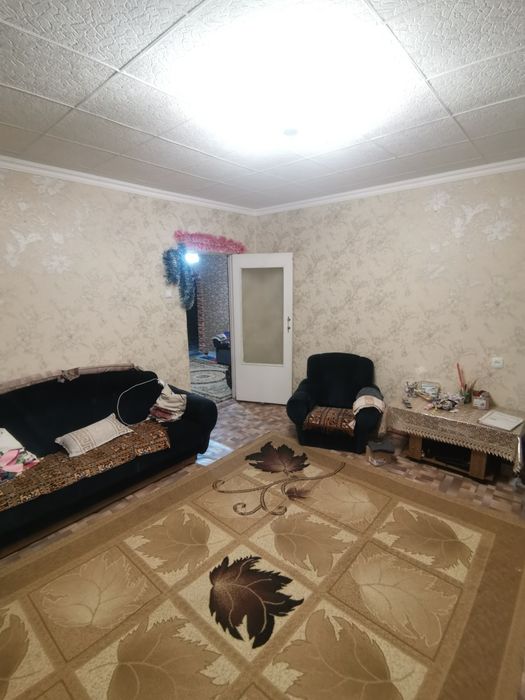 Продаётся 4-х ком кв-ра. Мкр Голубые Пруды дом 13