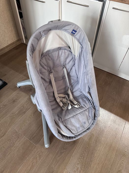 Кроватка-стульчик Chicco Baby Hug