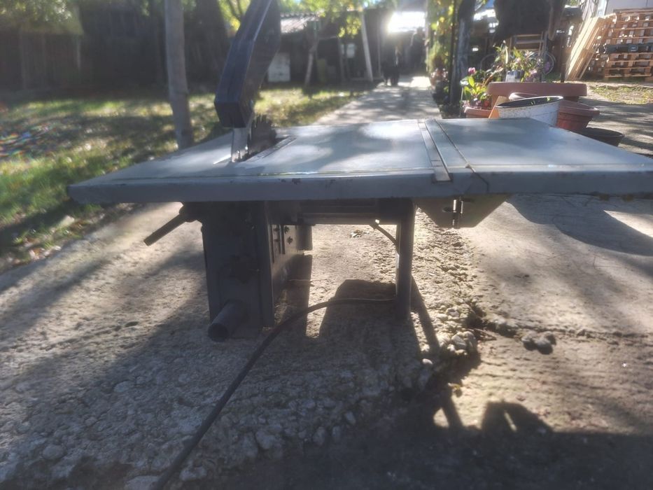 Circular lemn cu masă extensibilă