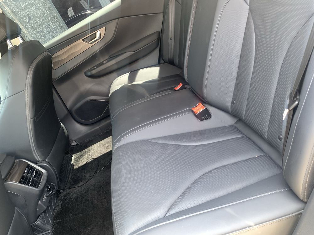 Hongqi EQ-M5 450, 16800