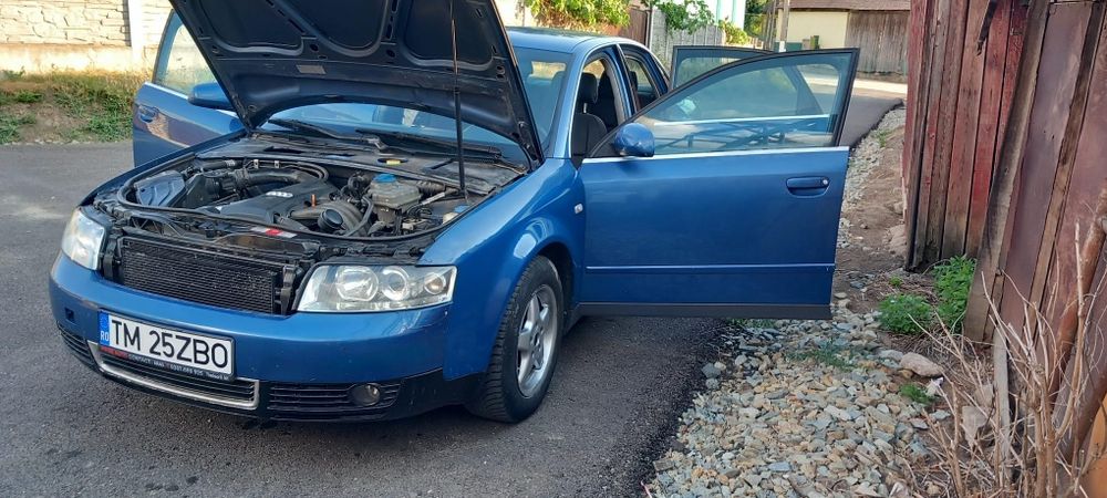 Vând Audi A4 B6 16 benzina