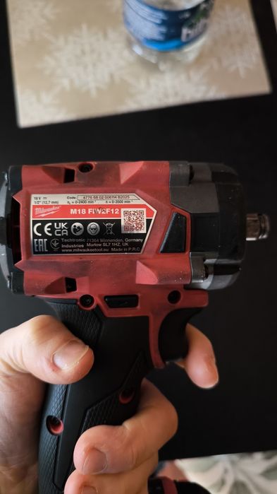 Pistol impact Milwaukee M18 FUEL  + baterie 5.0Ah ca nou!