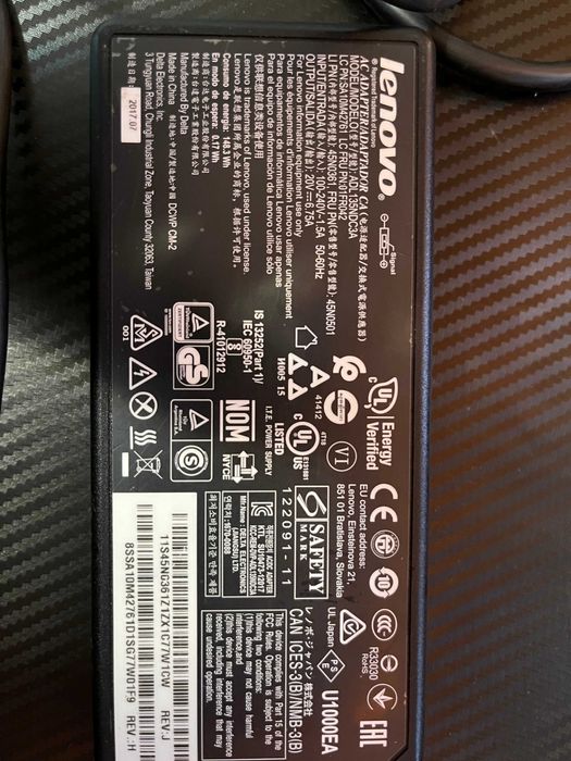 Lenovo Ideapad 700-15ISK defect