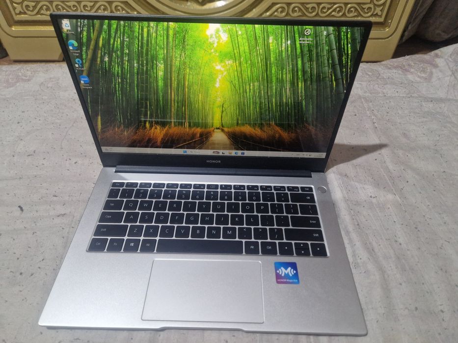 Срочно продам honor magicbook pro 14