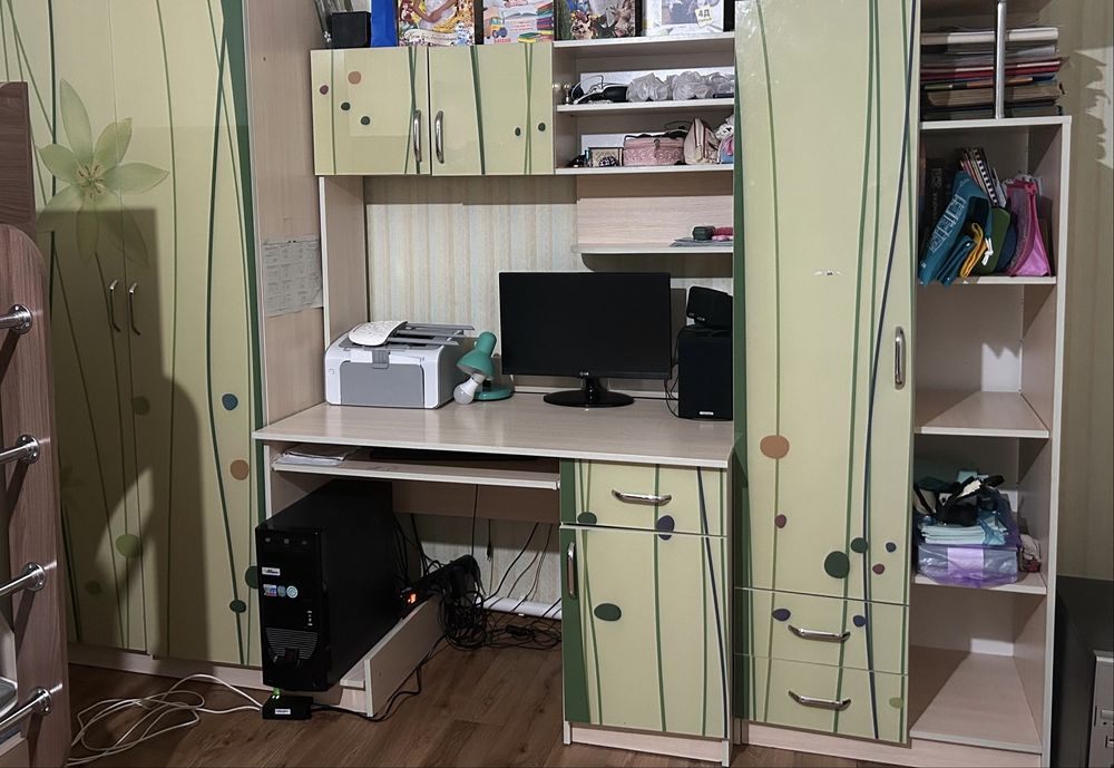 Продается детская стенка