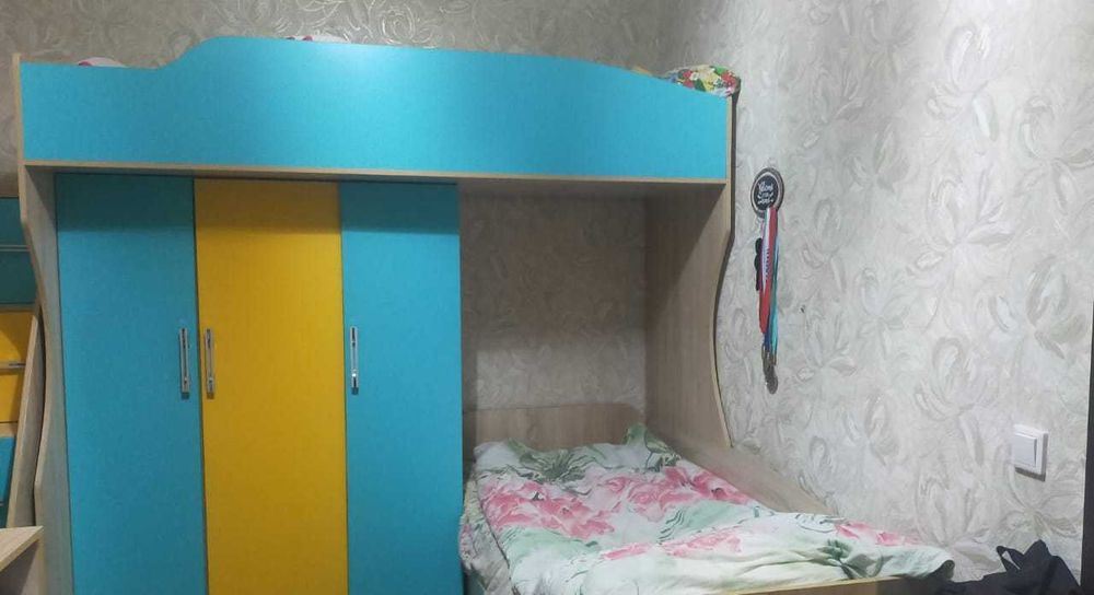 Продается двухъярусная кровать