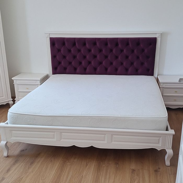 Mobilier si usi la comanda