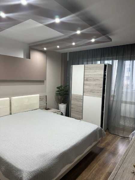 Продава се Многостаен апартамент в Бургас, Славейков - 100 кв.м за 2490 €/кв.м - Снимка #2