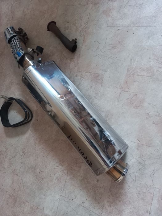 Suzuki Bandit GSX1250FA Ауспух Beowulf  GSX650F