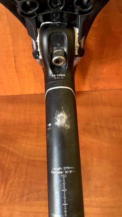 Оригинална Giant седалка с колче към нея за колело в отлично състояние