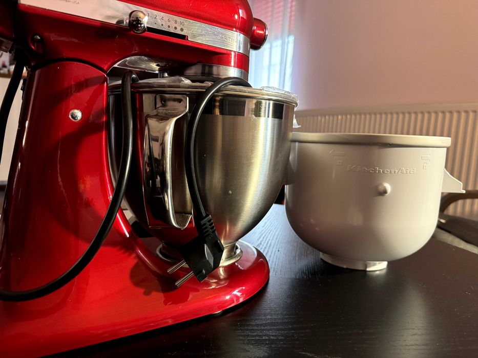 Mixer KitchenAid Artisan 4,8L – Model 175 Candy Apple
