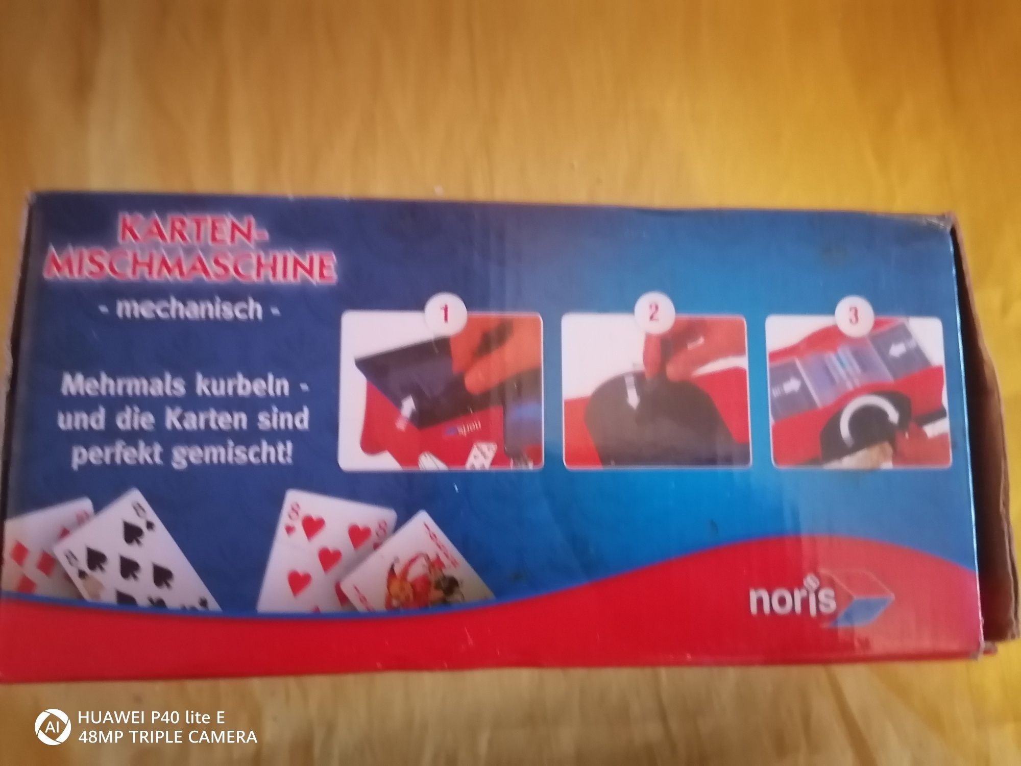 Masina manuala amestecat carti de joc Noris Deluxe