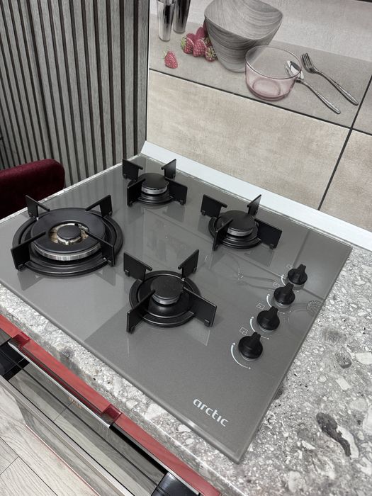 Plita incorporabila pe gaz Arctic