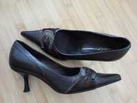 Дамски обувки кафяви малък размер № 35