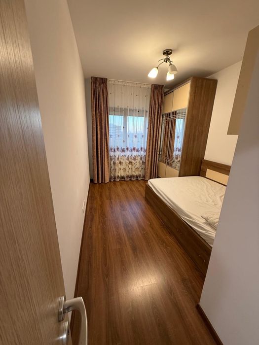 Inchiriez apartament cu 3 camere, Brancusi, Valea larga