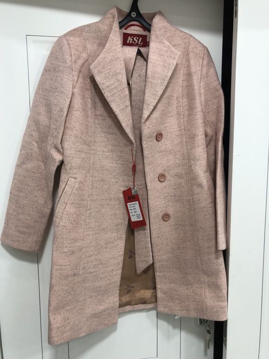 Продаётся демисезонное драповое пальто раз 44,46,48