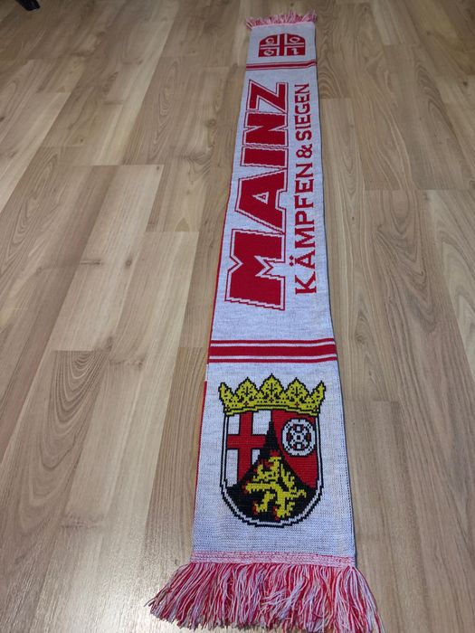 Фенски зимен  шал на Майнц 05