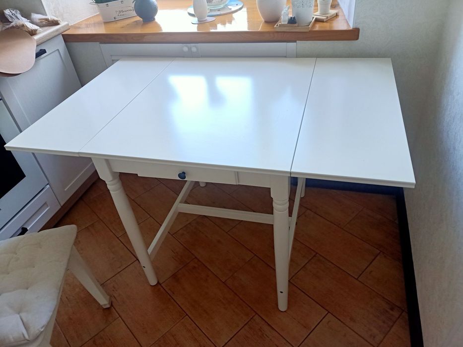 Стол раскладной белый