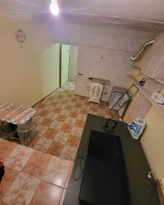 Дава се под наем Едностаен апартамент в Бургас, Лазур - 34 кв.м за 350 € - Снимка #1