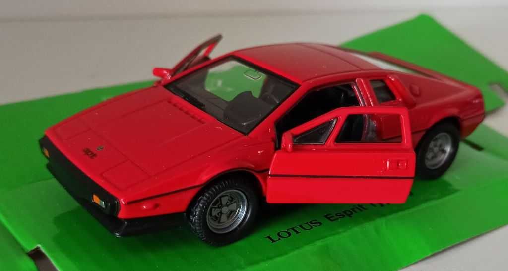 Macheta Lotus Esprit Type 79 rosu - Welly 1/36