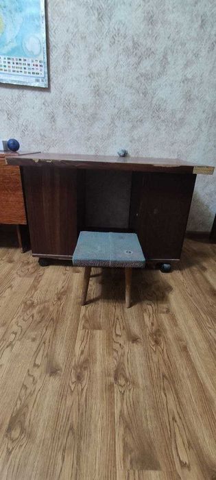 Продается спальные гарнитуры в хорошем состоянии производство Болгарии