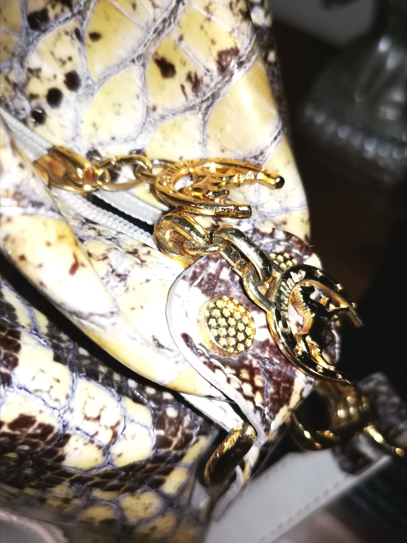 Designer Bag Чантата е модел на марката Cavalinho. Като нова