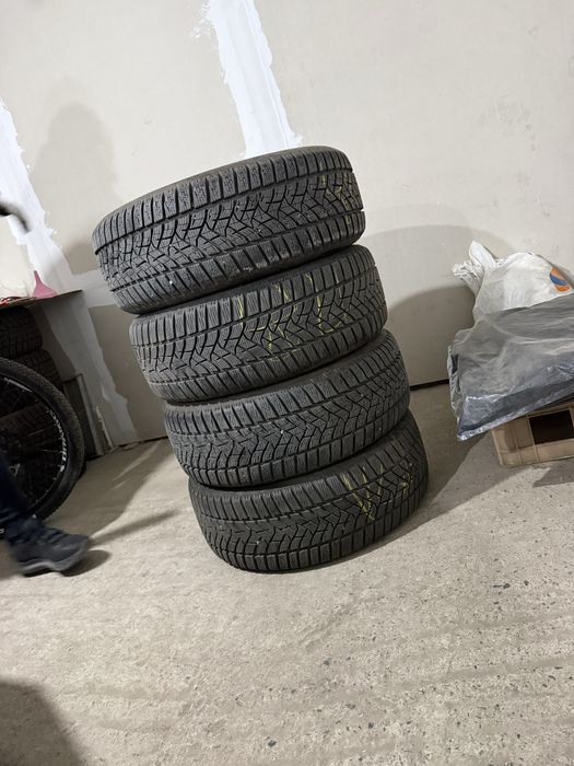 Комплект от 4-ри броя гуми DUNLOP 205/55/16