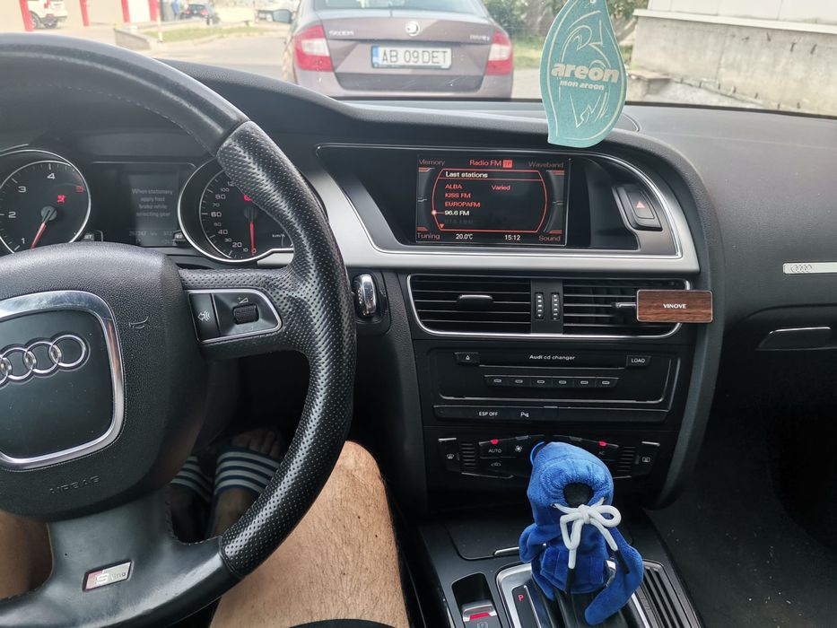 Vând Audi A5 coupe