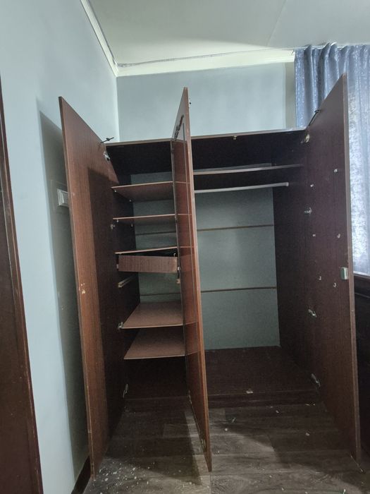 Продается шифоньер.