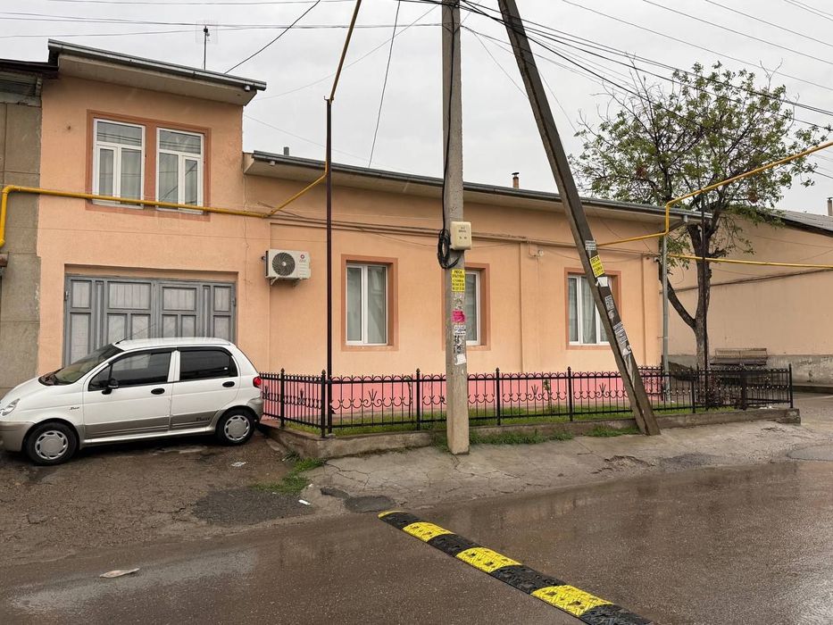 Нурафшон КУКЧА махалла 2,5 сотих 5 хона угловой сотилади