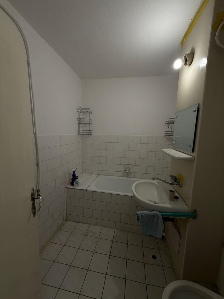 Ofer spre Vanzare Apartament 3 Camere Micro 16 Etaj 3