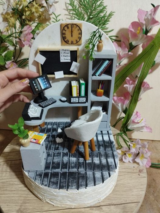 Двор и комната востока в миниатюре.