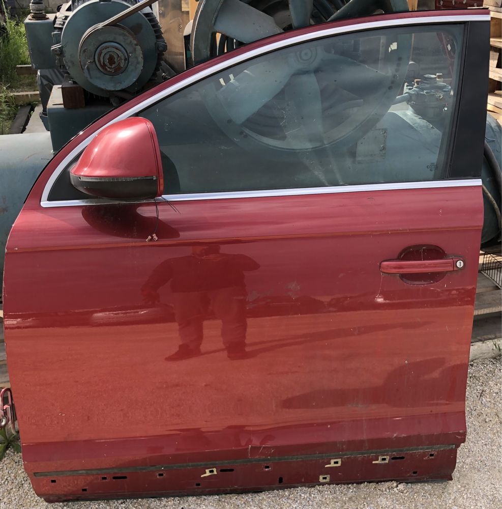 Врати от лявата страна и задния мост на Audi Q7 от 2005 до 2015