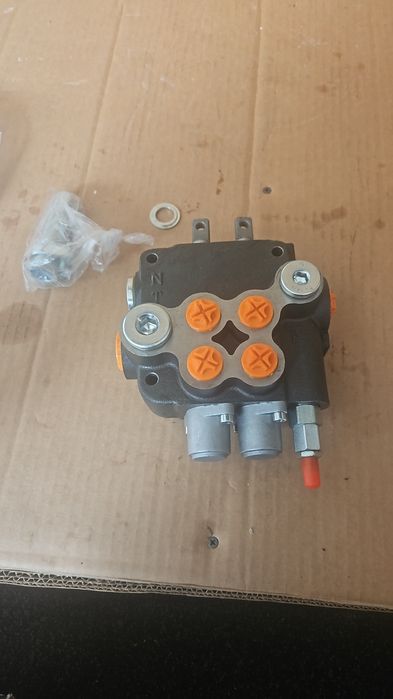 Joystick cu distribuitor 80 litrii