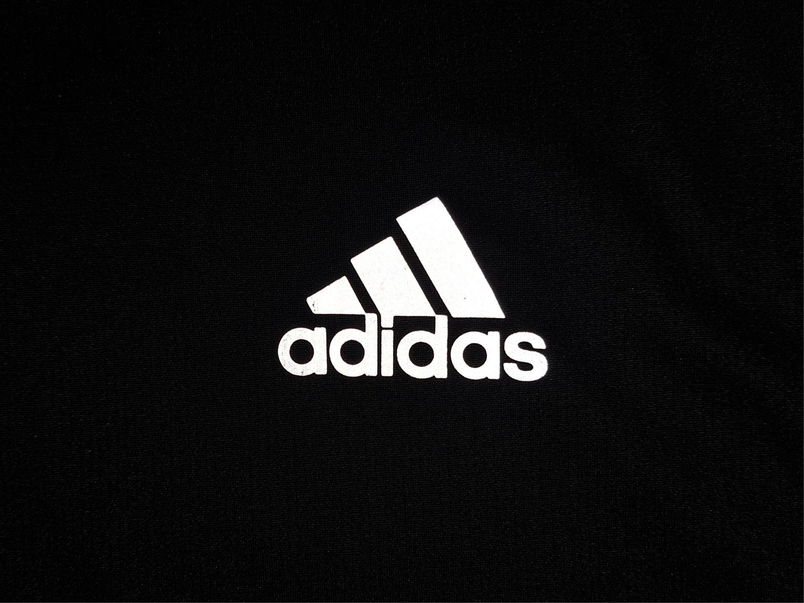 Adidas-Ориг.тениска Нова!