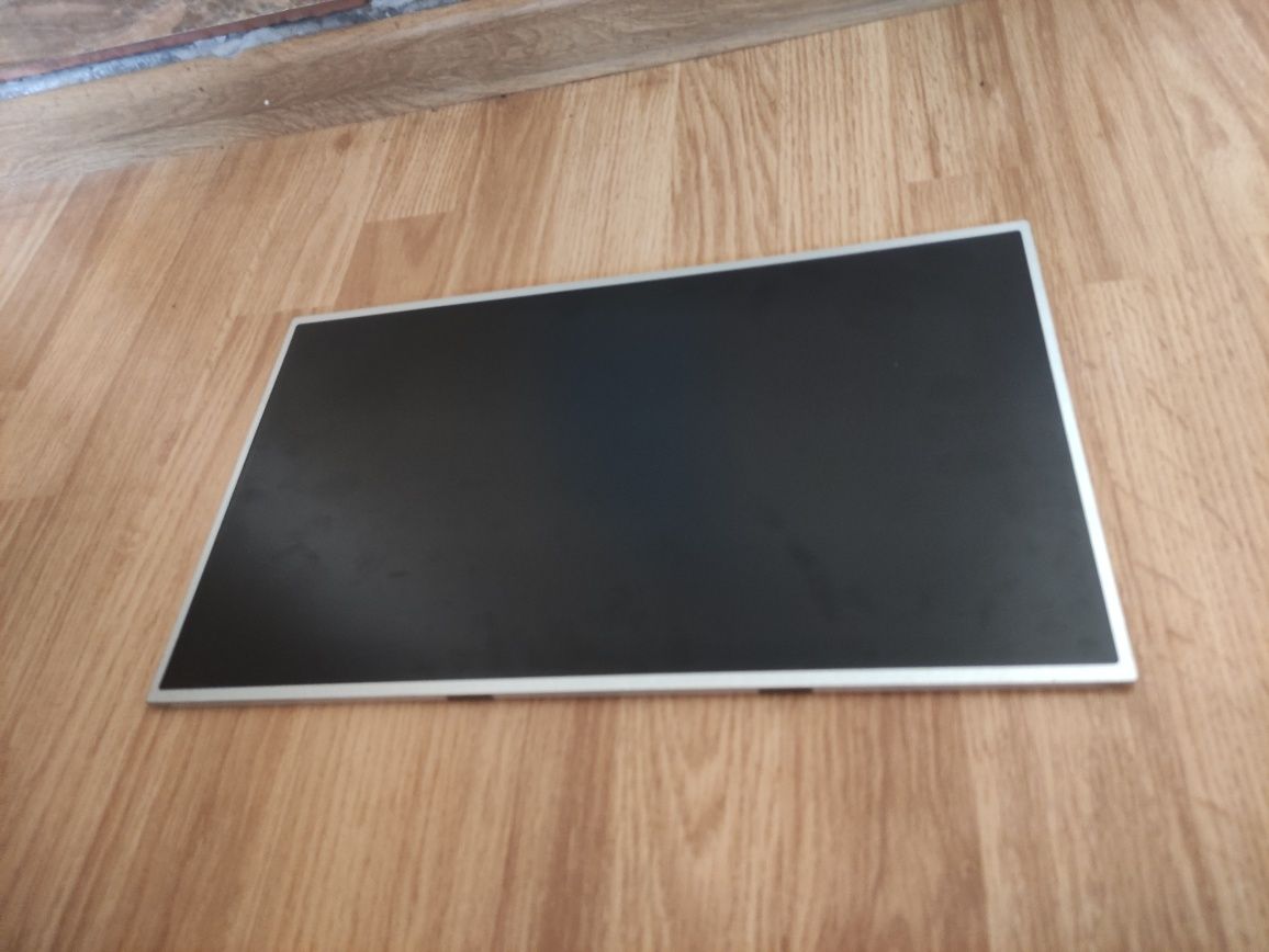 Display 17,3 Led cu 40pini Toshiba C70-C C70-A C70-B - stare perfecta