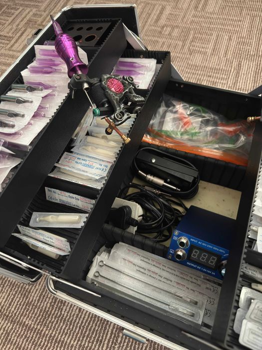 Kit complet tatuat. Tattoo Kit
