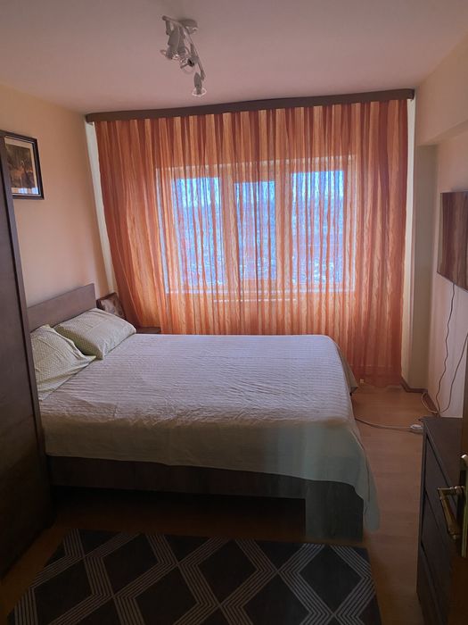 Inchiriez Apartament 3 Camere