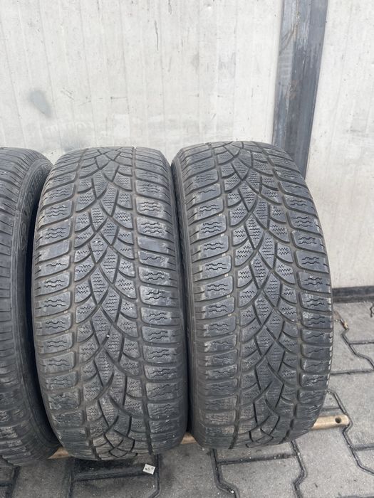 Vand set de 4 anvelope iarna 195 50 16 Dunlop 7mm