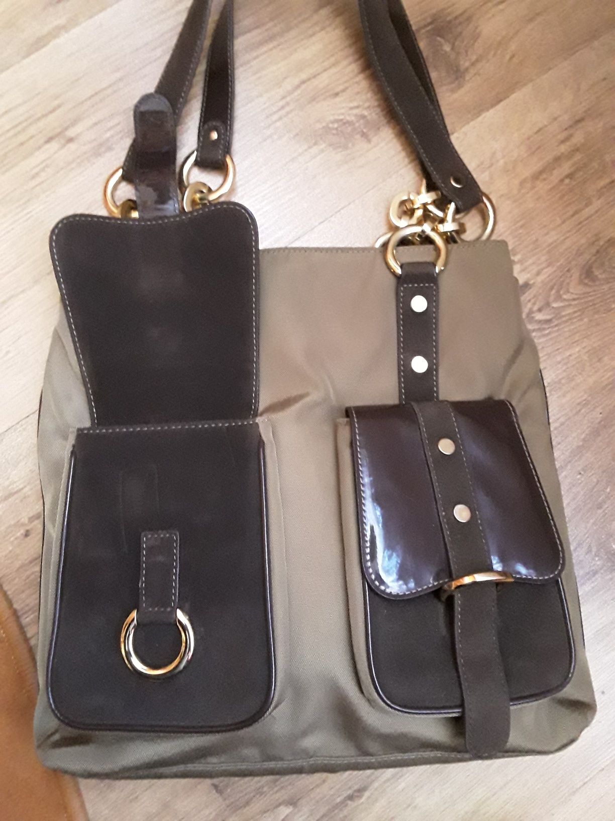 Geanta Roberto Cavalli-Freedom culoare kaki cu maro si accesorii aurii