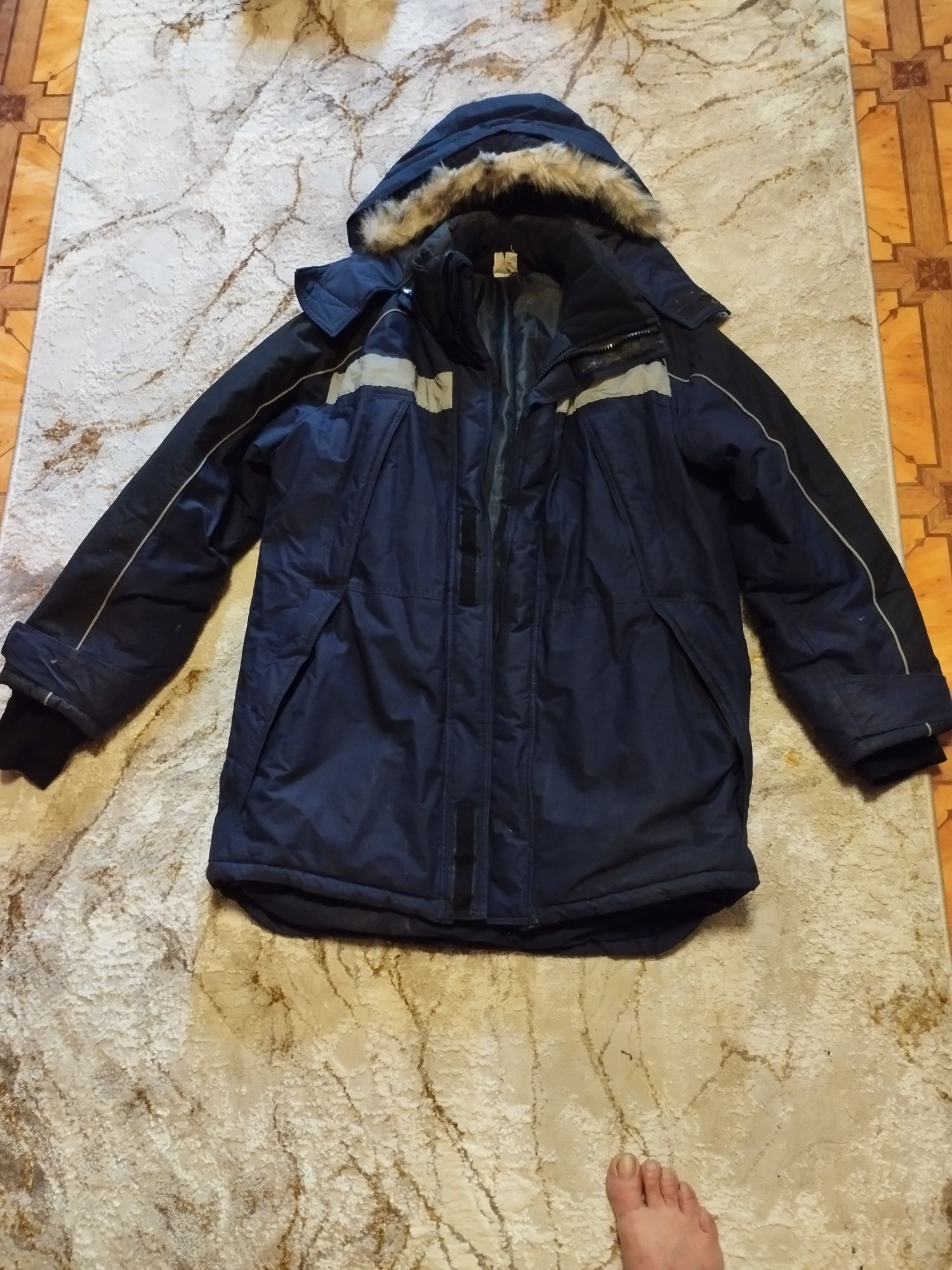 Продам б/у зимнию спецовку