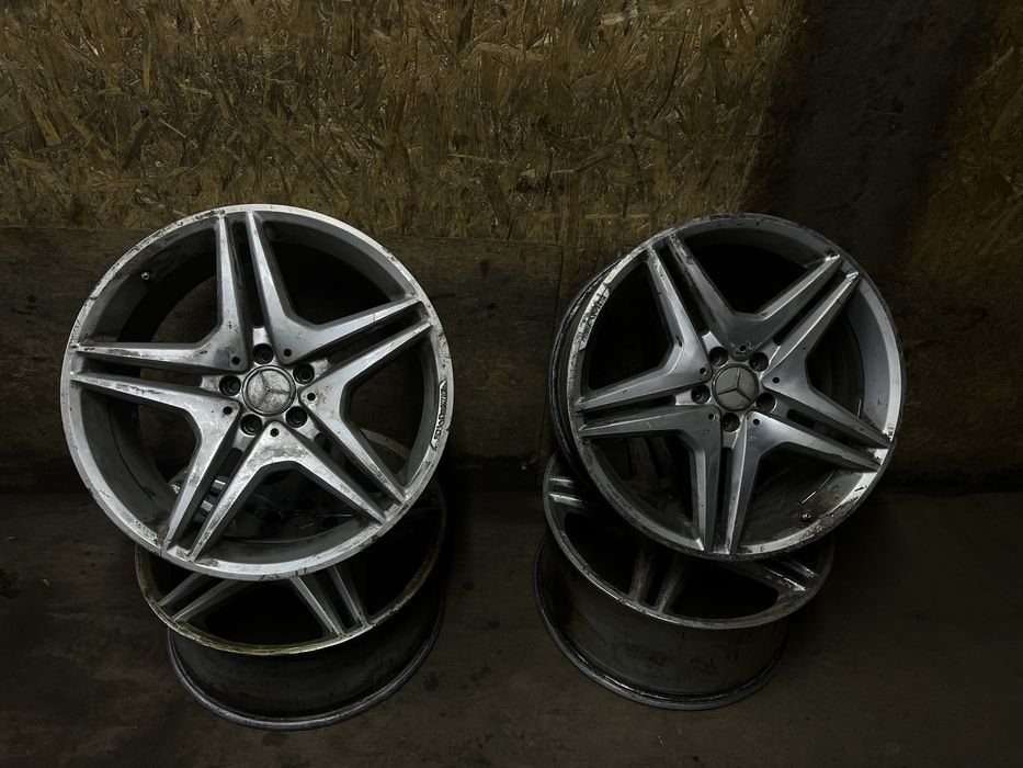 Продаю диски разно широкие R20